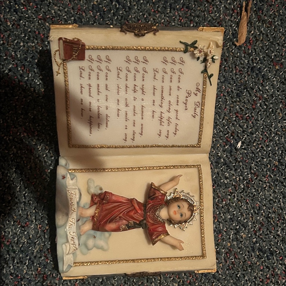Montefiori collection, Jesus and the temple vintage ceramic book